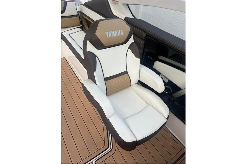  Yacht Photos Pics 2023 Yamaha Boats 275SDX interior with luxurious seating and elegant design.