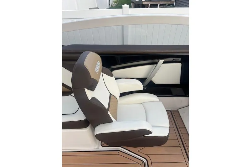  Yacht Photos Pics 2023 Yamaha Boats 275SDX interior with luxurious seating and modern design.