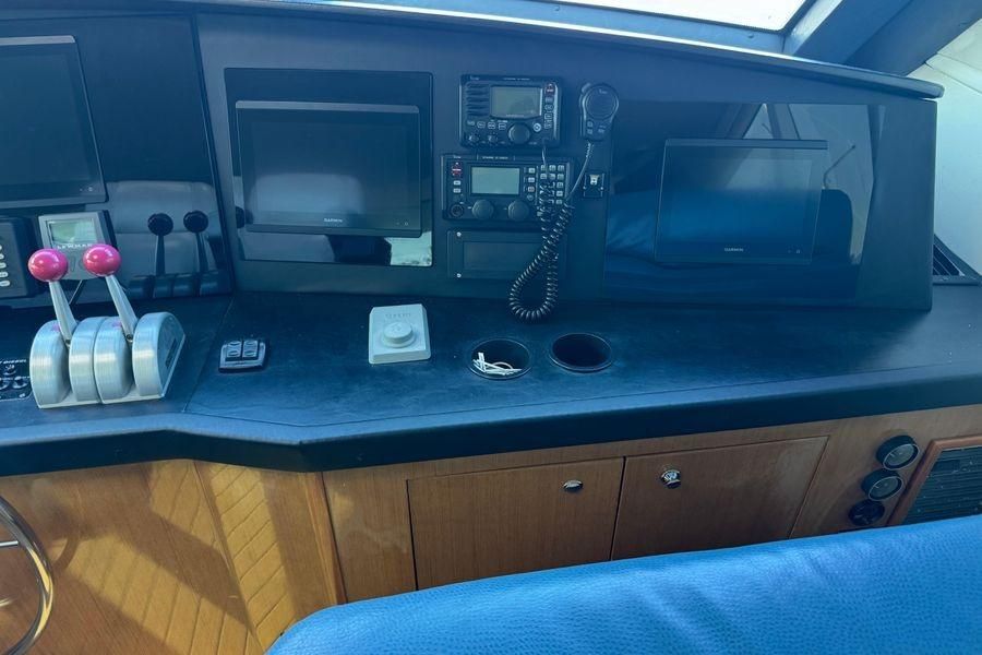 2002 Viking 61 