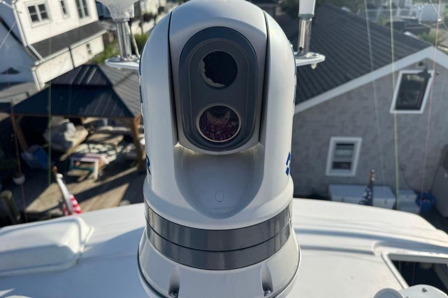 2002 Viking 61 