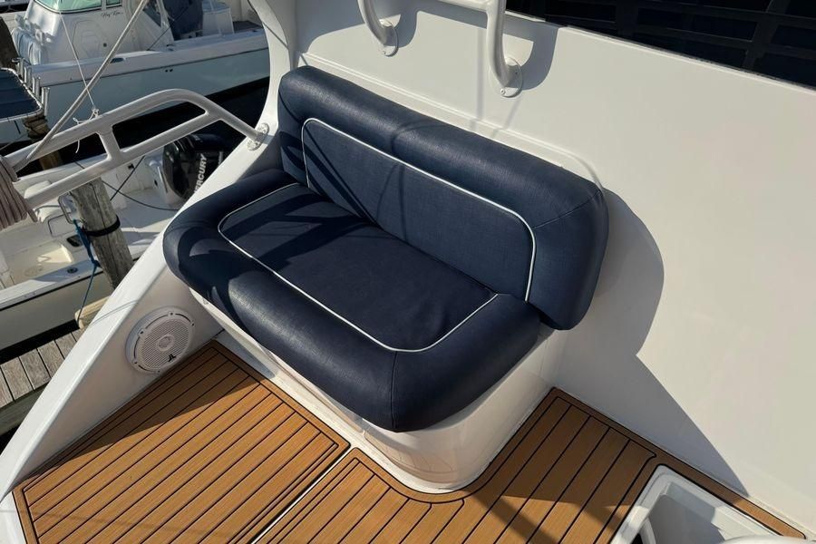 2002 Viking 61 
