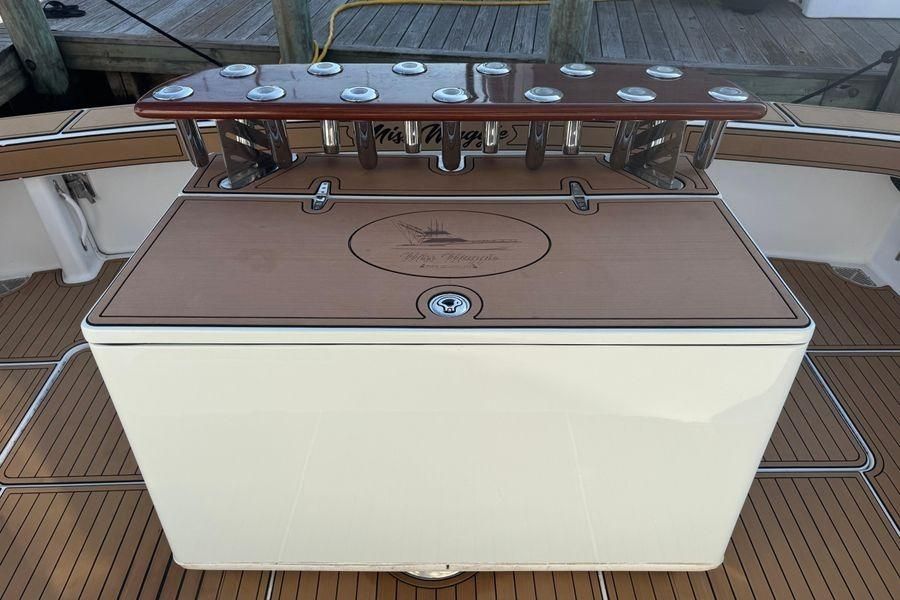 2002 Viking 61 
