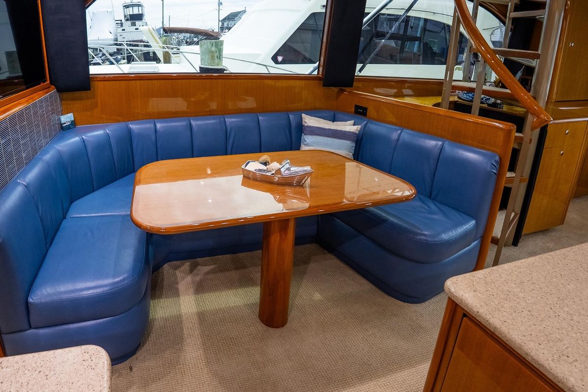 2002 Viking 61 