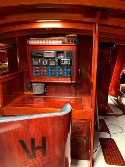 Van Ki Pass Yacht Photos Pics 