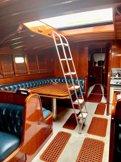 Van Ki Pass Yacht Photos Pics 