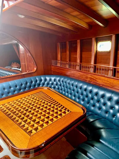 Van Ki Pass Yacht Photos Pics 