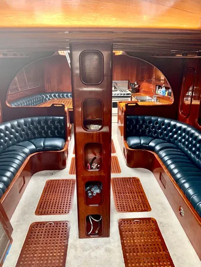 Van Ki Pass Yacht Photos Pics 