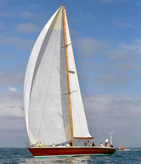 Van Ki Pass Yacht Photos Pics 