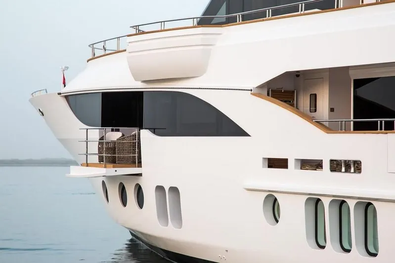 Sehamia Yacht Photos Pics Luxury yacht Gulf Craft Majesty 155, 2018 model, featuring sleek design and modern amenities.