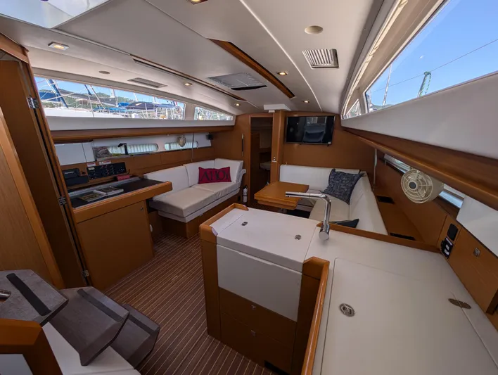 Joyous One Yacht Photos Pics 