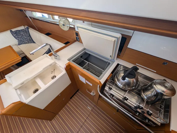 Joyous One Yacht Photos Pics 