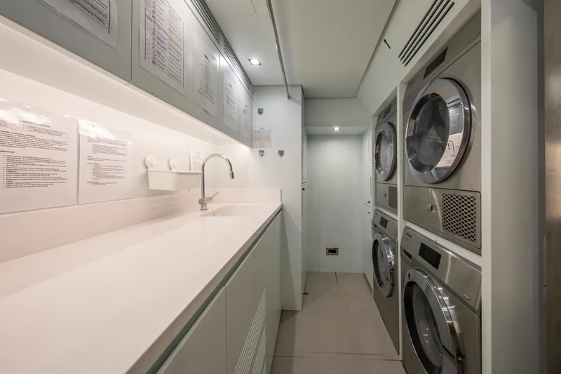 Pandion Pearl Yacht Photos Pics 