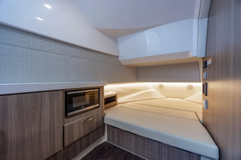 Dream Weaver Yacht Photos Pics 