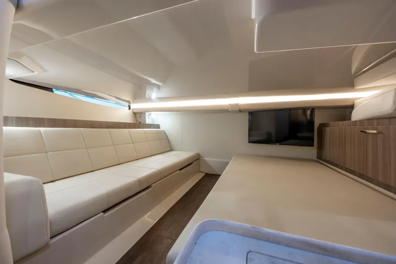 Dream Weaver Yacht Photos Pics 