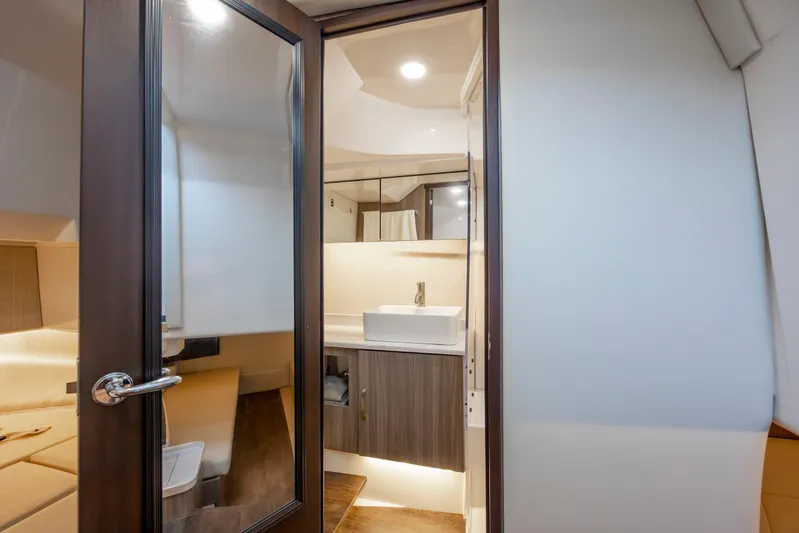 Dream Weaver Yacht Photos Pics 