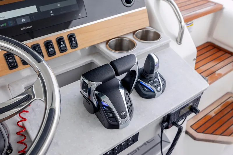 Dream Weaver Yacht Photos Pics 