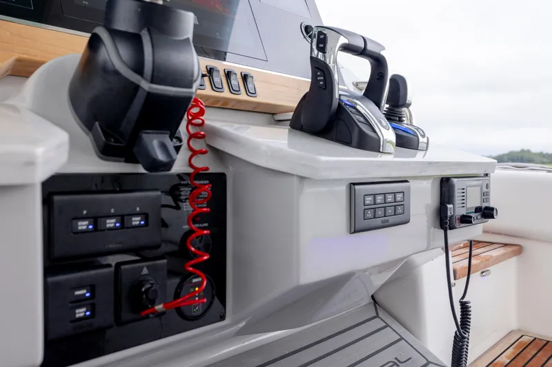 Dream Weaver Yacht Photos Pics 