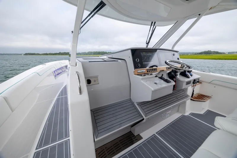 Dream Weaver Yacht Photos Pics 