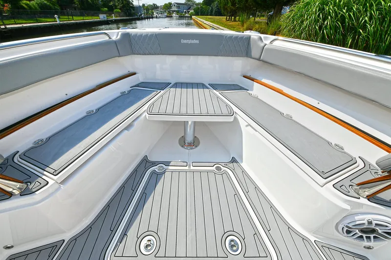 Fourtuna 2 Yacht Photos Pics 2023 Everglades 455 Center Console boat interior with sleek seating and modern design.