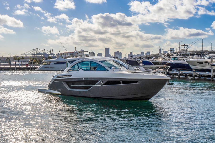 2019 Cruisers 50 Cantius