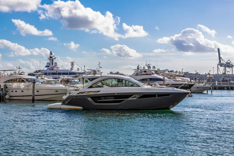  Yacht Photos Pics 