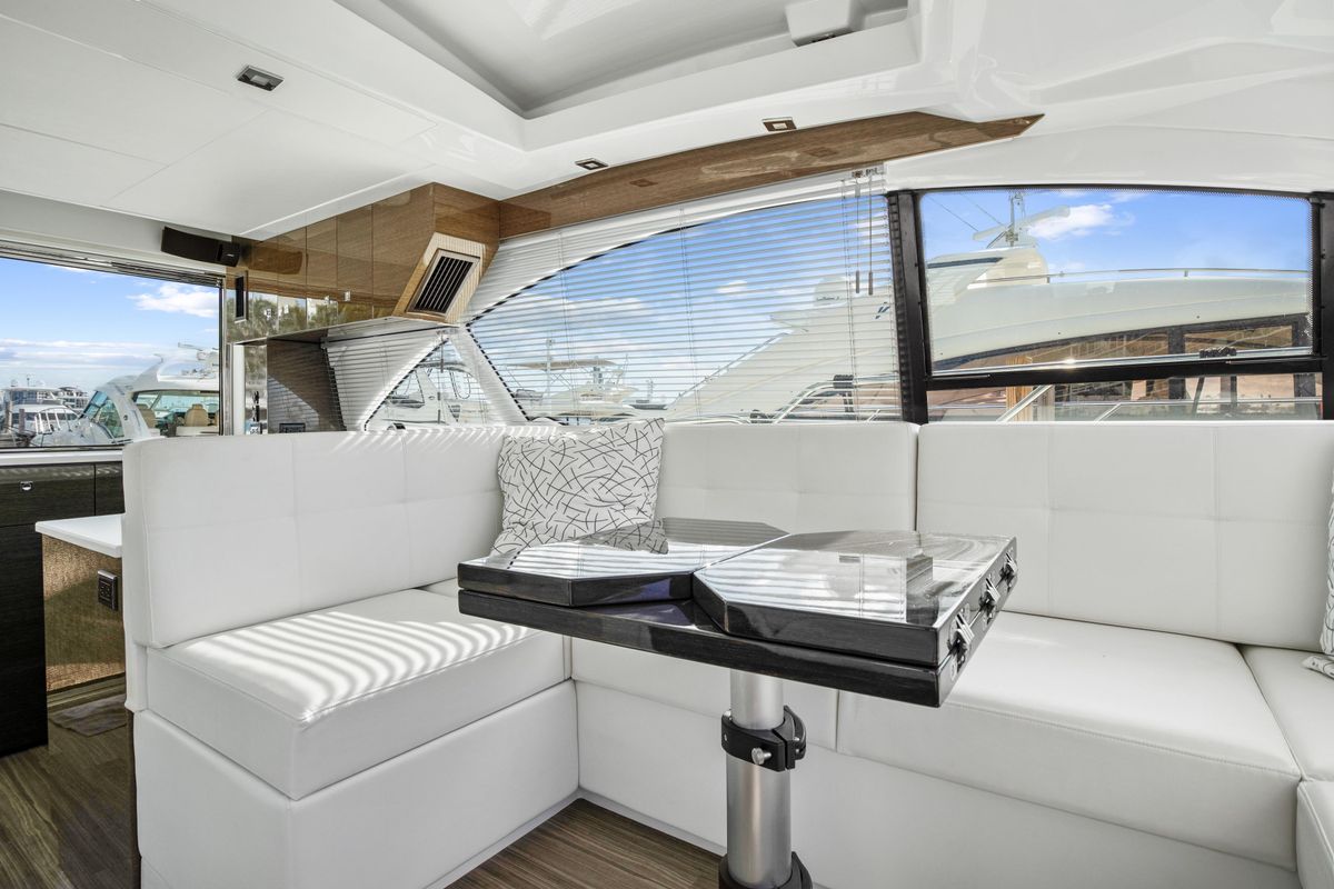 2019 Cruisers 50 