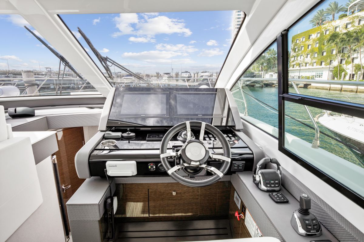 2019 Cruisers 50 