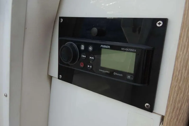  Yacht Photos Pics Fusion MS-RA70NSX stereo system on 2001 Formula 400 Super Sport boat.