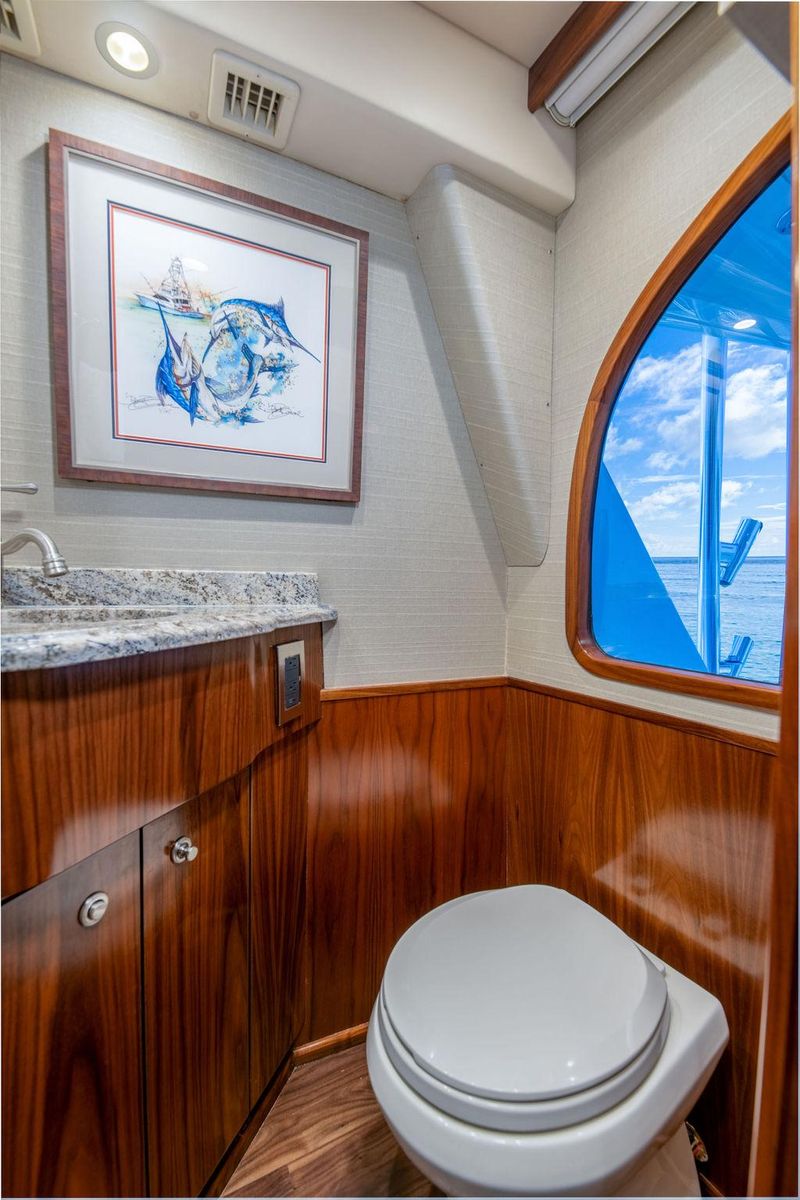 2017 Viking 72 