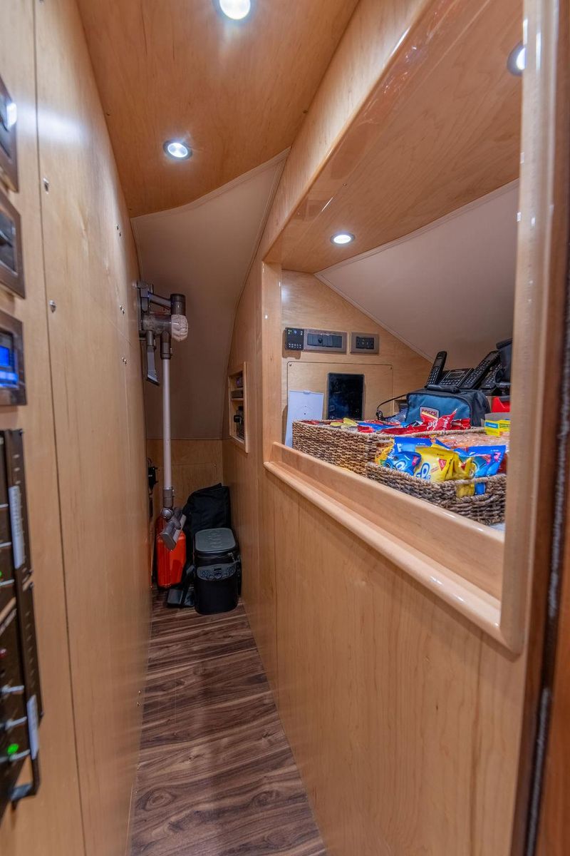 2017 Viking 72 