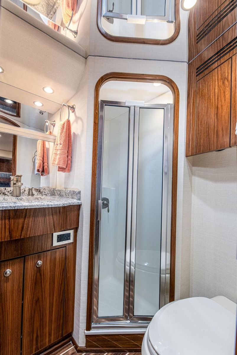 2017 Viking 72 