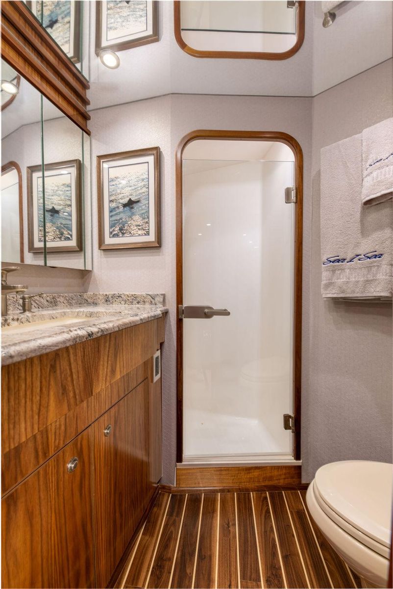 2017 Viking 72 