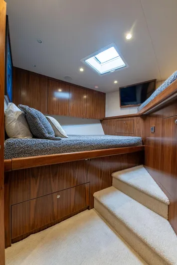 Sea I Sea Yacht Photos Pics Forward Cabin 2