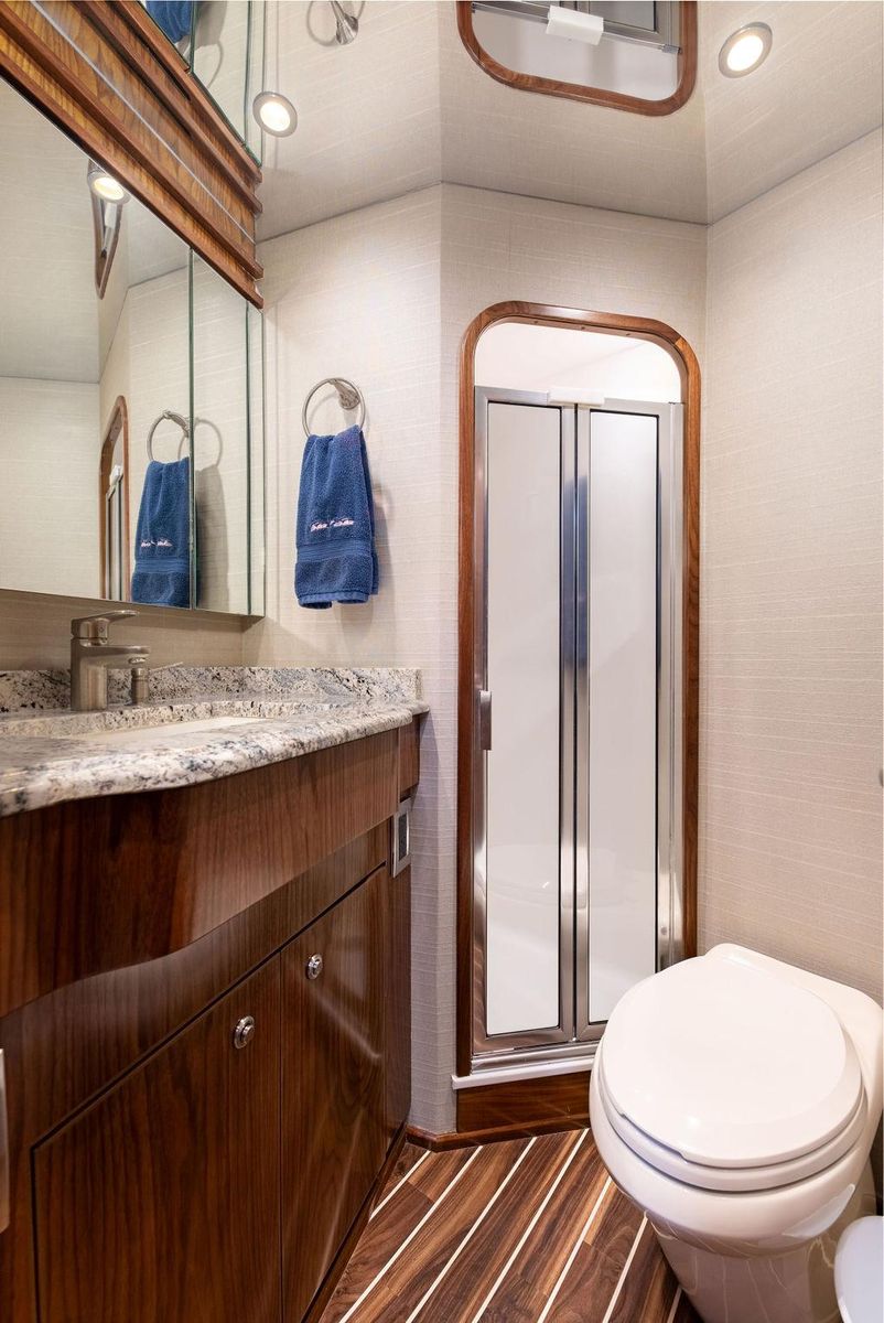 2017 Viking 72 