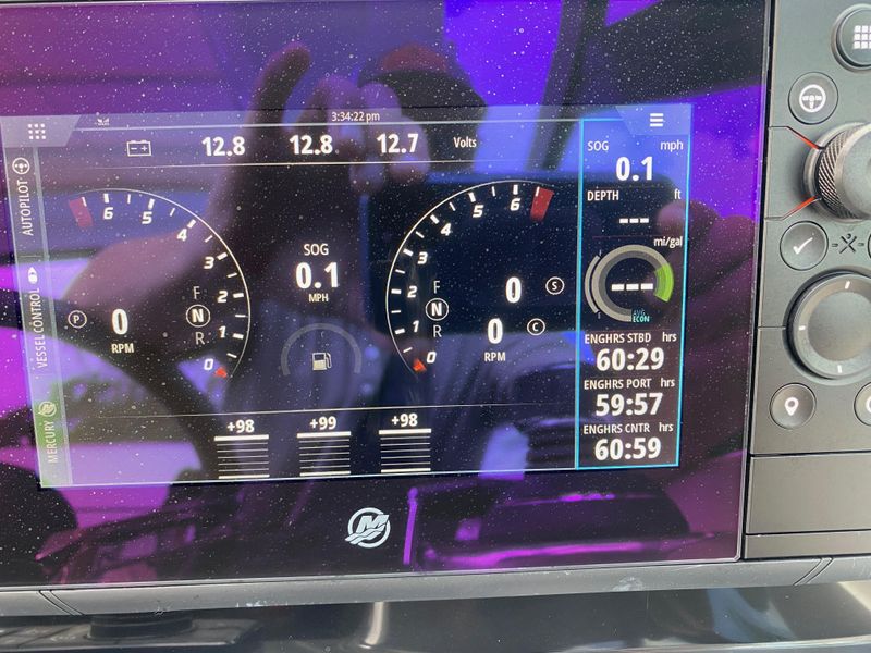 2022 Formula 350 Crossover Bowrider