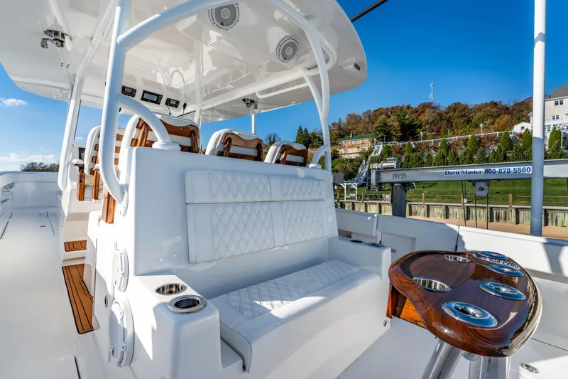  Yacht Photos Pics Luxurious 2025 Front Runner 43 Catamaran with elegant seating and sleek design.