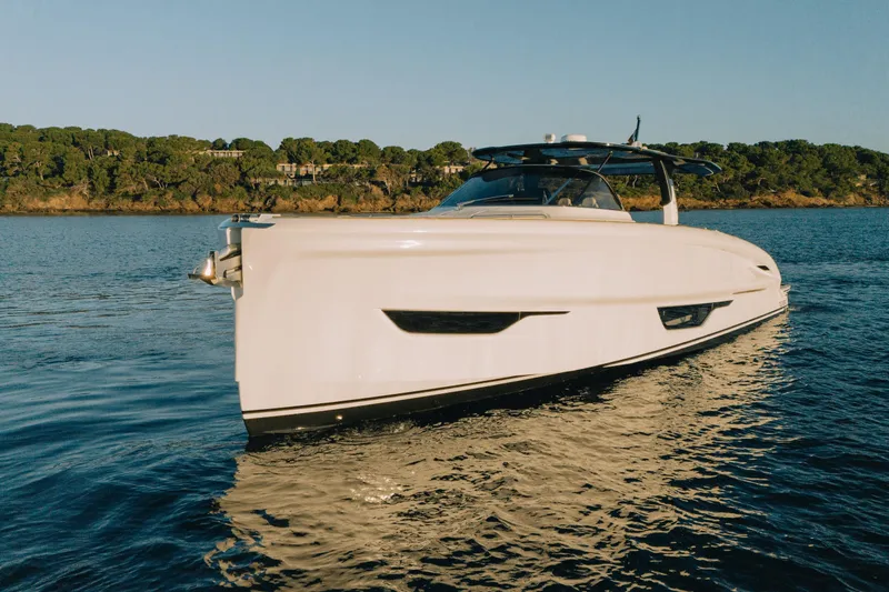 Opale Yacht Photos Pics 2025 Solaris Power 52 yacht for sale in the south of France on the Mediterranean coast 