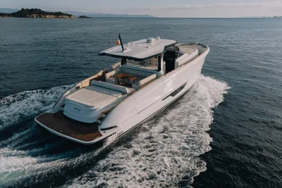 2025 Solaris Power 52