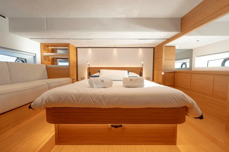 Opale Yacht Photos Pics 2025 Solaris Power 52 yacht for sale in the south of France on the Mediterranean coast 