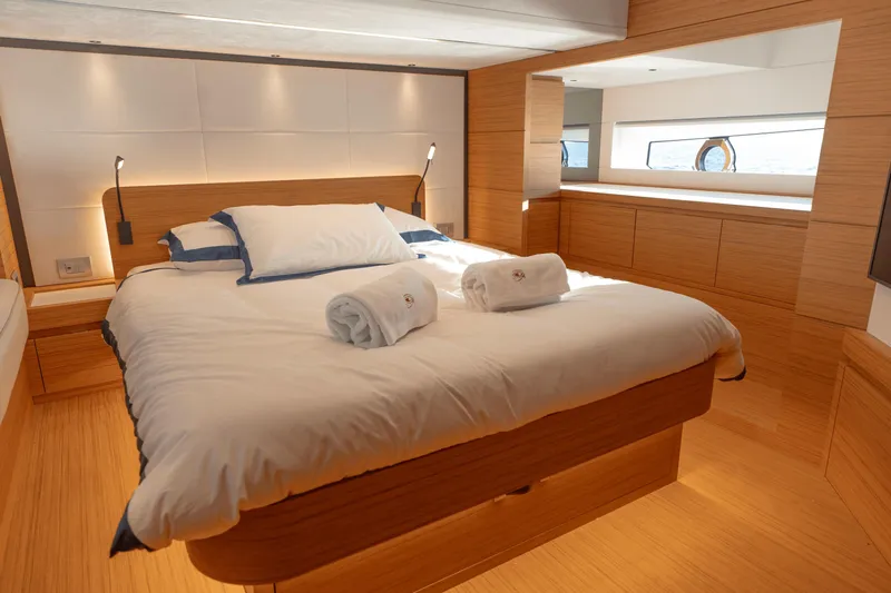 Opale Yacht Photos Pics 2025 Solaris Power 52 yacht for sale in the south of France on the Mediterranean coast 