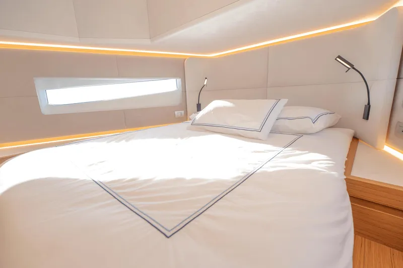 Opale Yacht Photos Pics 2025 Solaris Power 52 yacht for sale in the south of France on the Mediterranean coast 