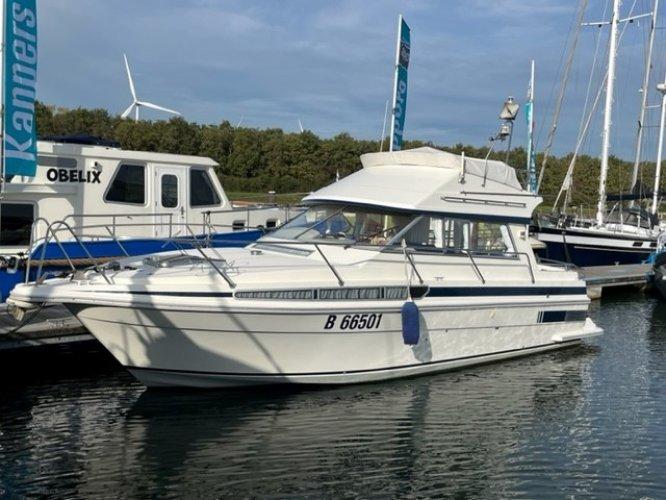 gebrauchte motoryachten mit flybridge