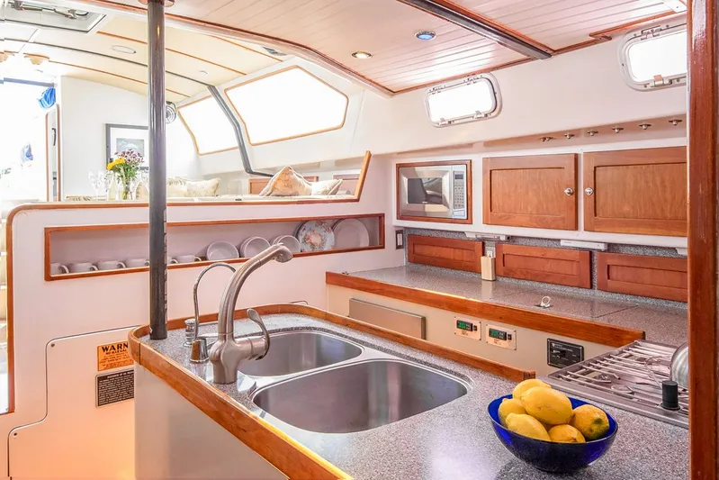 Malolo Yacht Photos Pics 