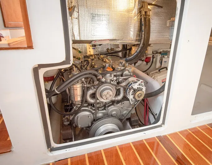 Malolo Yacht Photos Pics 