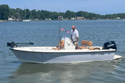 Key West 1720 Center Console