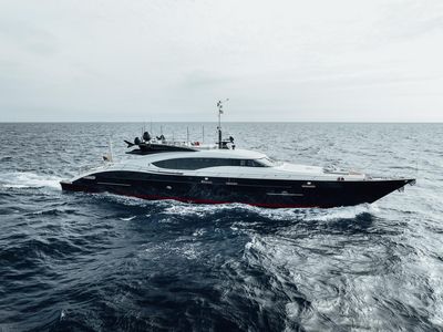 Yacht