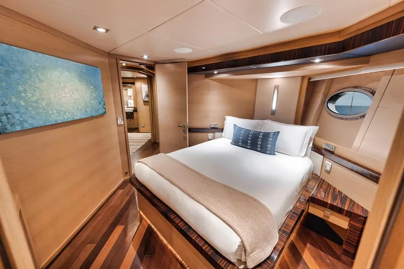 Burn Rate Yacht Photos Pics 