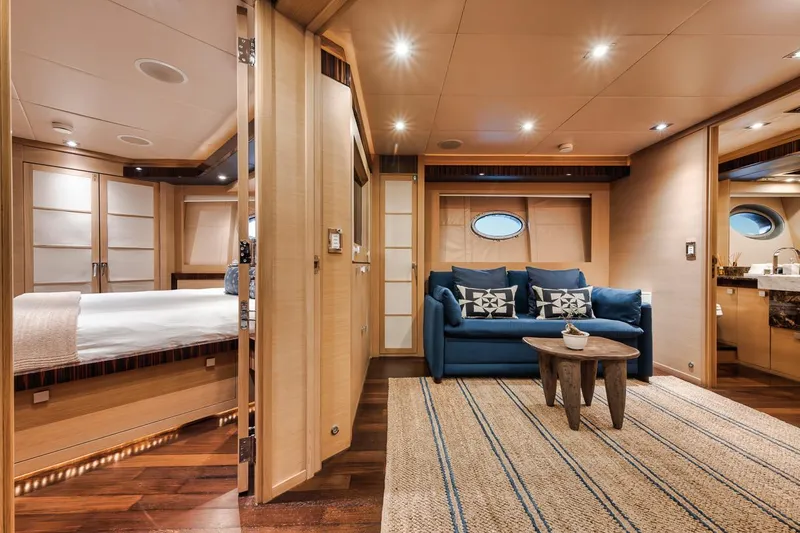 Burn Rate Yacht Photos Pics 