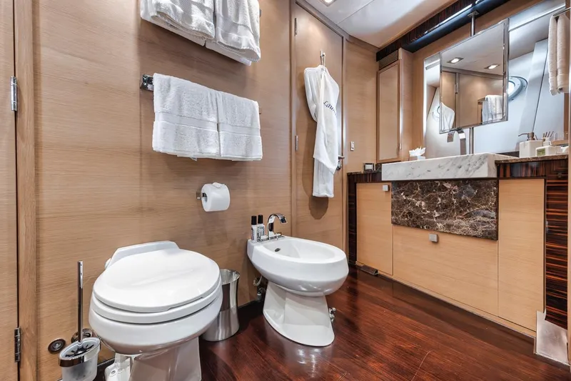 Burn Rate Yacht Photos Pics 