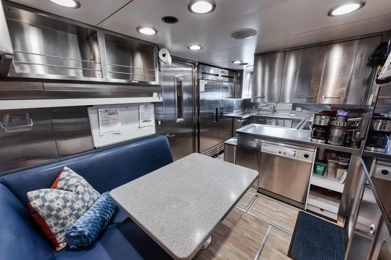 Burn Rate Yacht Photos Pics 